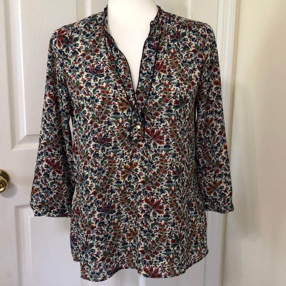 Zara Floral V Neck Top Size Small